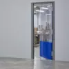 Маятниковая распашная одностворчатая эластичная дверь из ПВХ 280*100